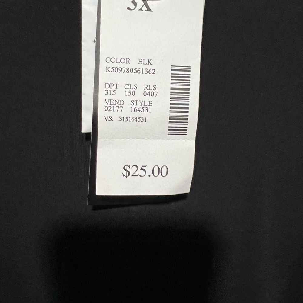 Plus Size Top - Picture 3 of 4